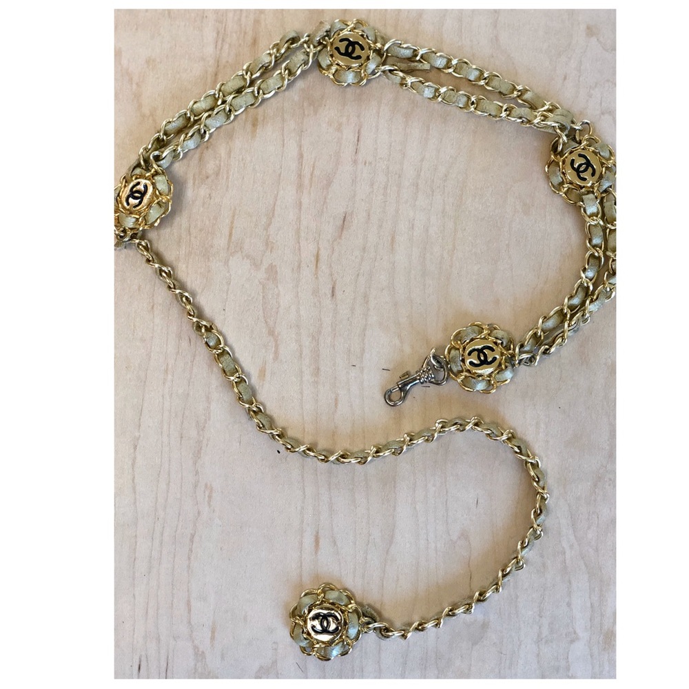 Authentic Vintage Chanel chain belt